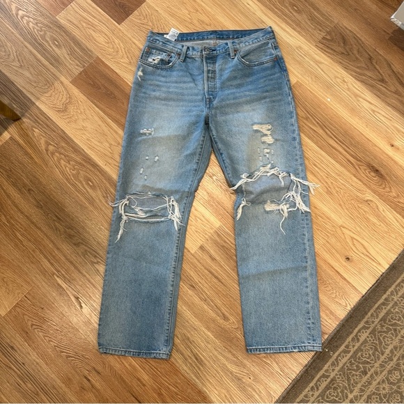 Levi’s Distressed 501s 90s Blue Jeans, Size W32 L32 - Picture 2 of 8